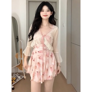 夏季 女搭配度假风收腰不规则碎花吊带连衣裙 新款 甜美防晒针织开衫