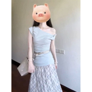 甜美少女风蓝色斜肩修身 法式 上衣女学生搭配高腰格纹半身裙两件套