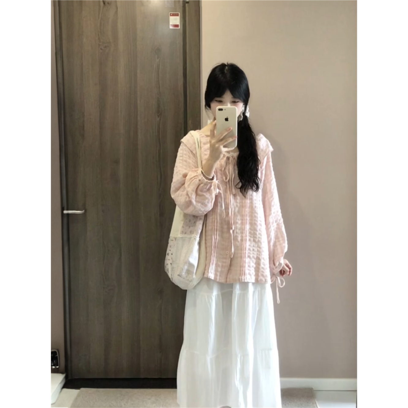 格纹衬衫+高腰松紧半身裙学生女