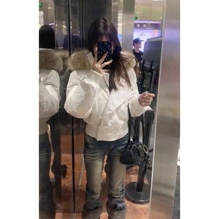 法式毛领白色收腰短款抗寒棉服女款2025新款冬季巨好看的冬装外套