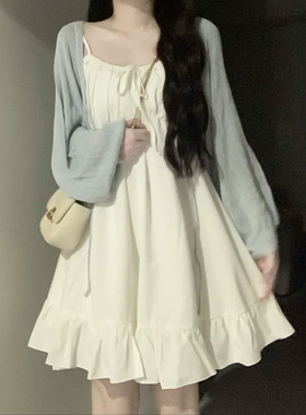 法式学院风白色吊带连衣裙女学生搭配蓝色薄款防晒开衫新款两件套