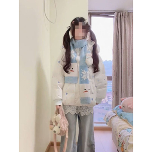 法式 学院风满印雪花毛领连帽棉袄女宽松保暖可拆卸雪人外套含围巾