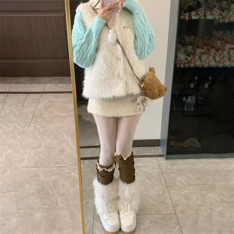 立领马甲背心+薄荷绿毛衣开衫