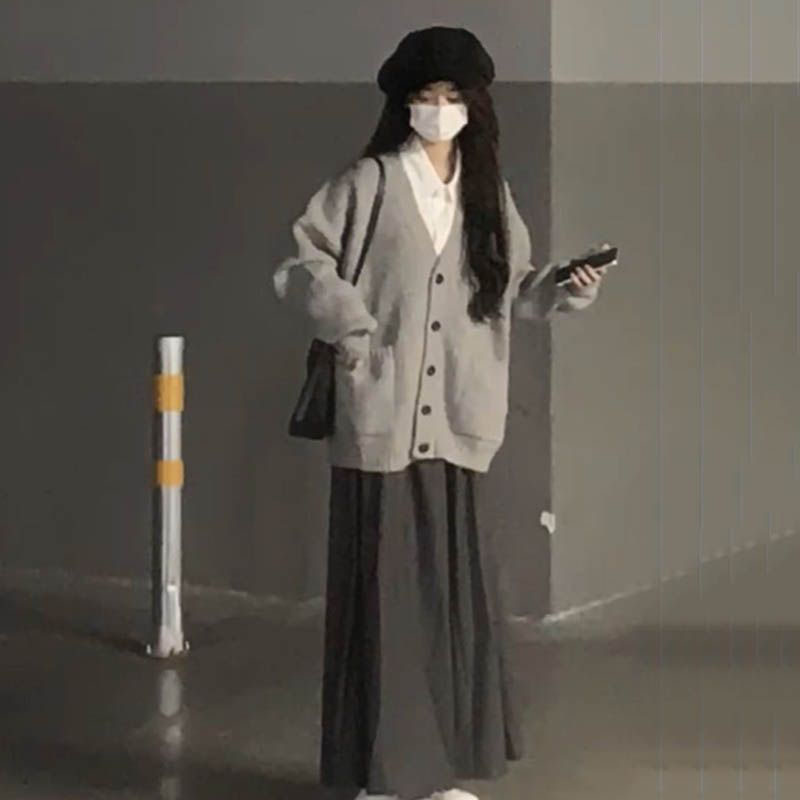 针织毛衣开衫+白色衬衫+半身裙
