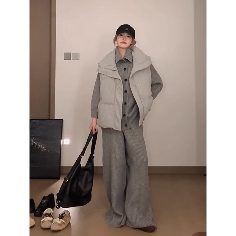法式秋冬装搭配一整套高级感女装慵懒风灰色棉服马甲毛衣阔腿裤女