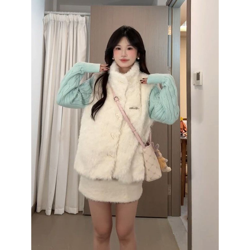 小众独特ins毛茸茸米白马甲毛衣背心女搭配薄荷绿针织开衫两件套