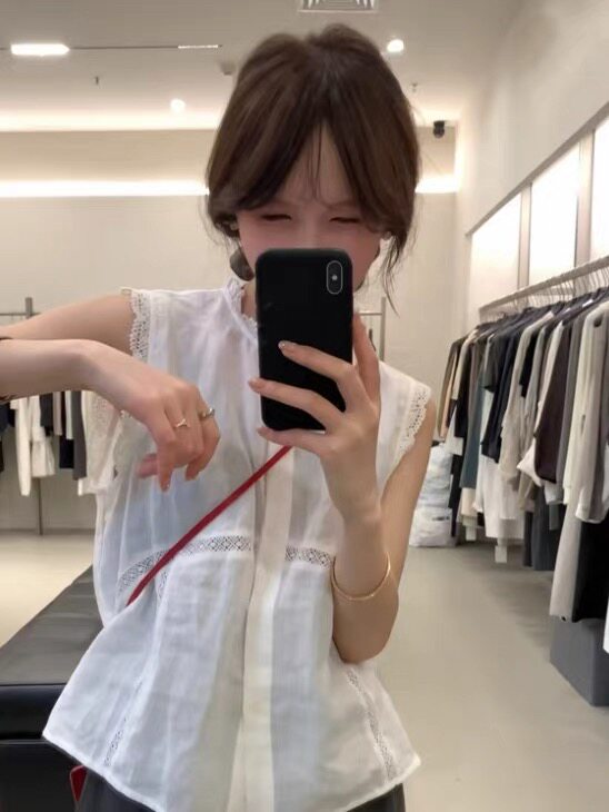 low flat正版～蕾丝拼接无袖马甲小衫女亚麻宽松显瘦百搭衬衫