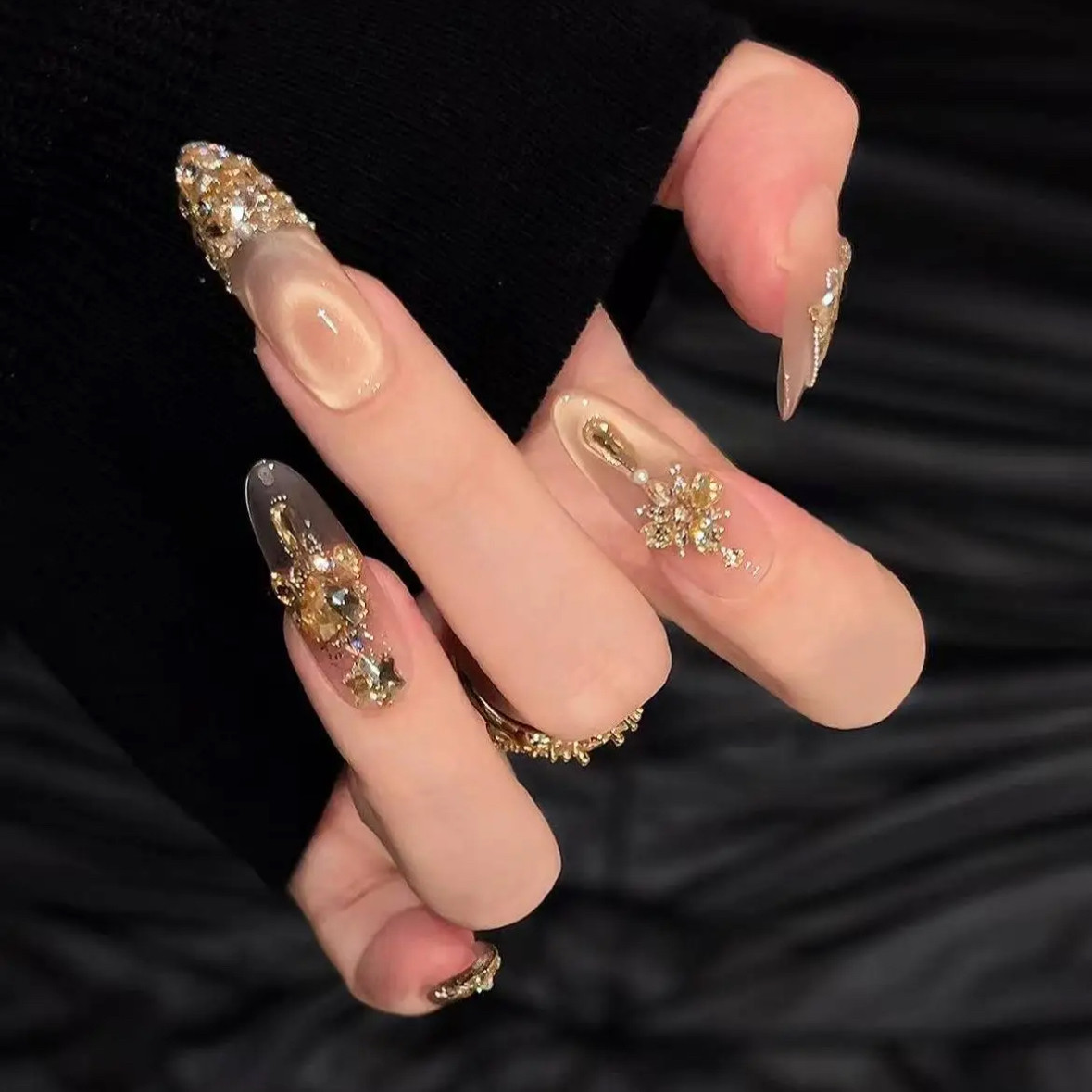 星潮圣诞纯手工穿戴美甲精致大钻爆闪显白轻奢高贵美甲贴片10片,彩妆/香水/美妆工具,穿戴甲/甲片,淘宝优惠券,粉丝福利购,淘宝优惠卷