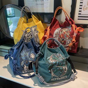 ball 单肩斜跨手提包防泼水精美刺绣包 chain哈利波特联名时尚