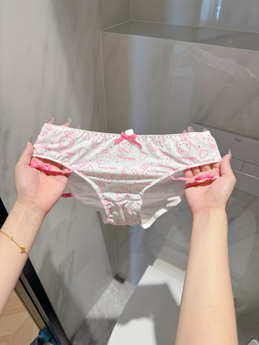 HelloKitty日系性感印花内裤