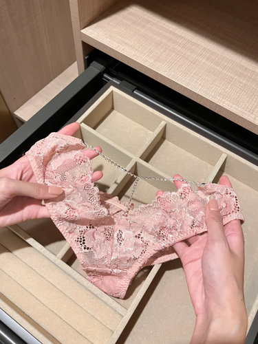 法式浪漫性感蕾丝镂空可拆卸链条低腰甜美纯欲透气少女三角内裤
