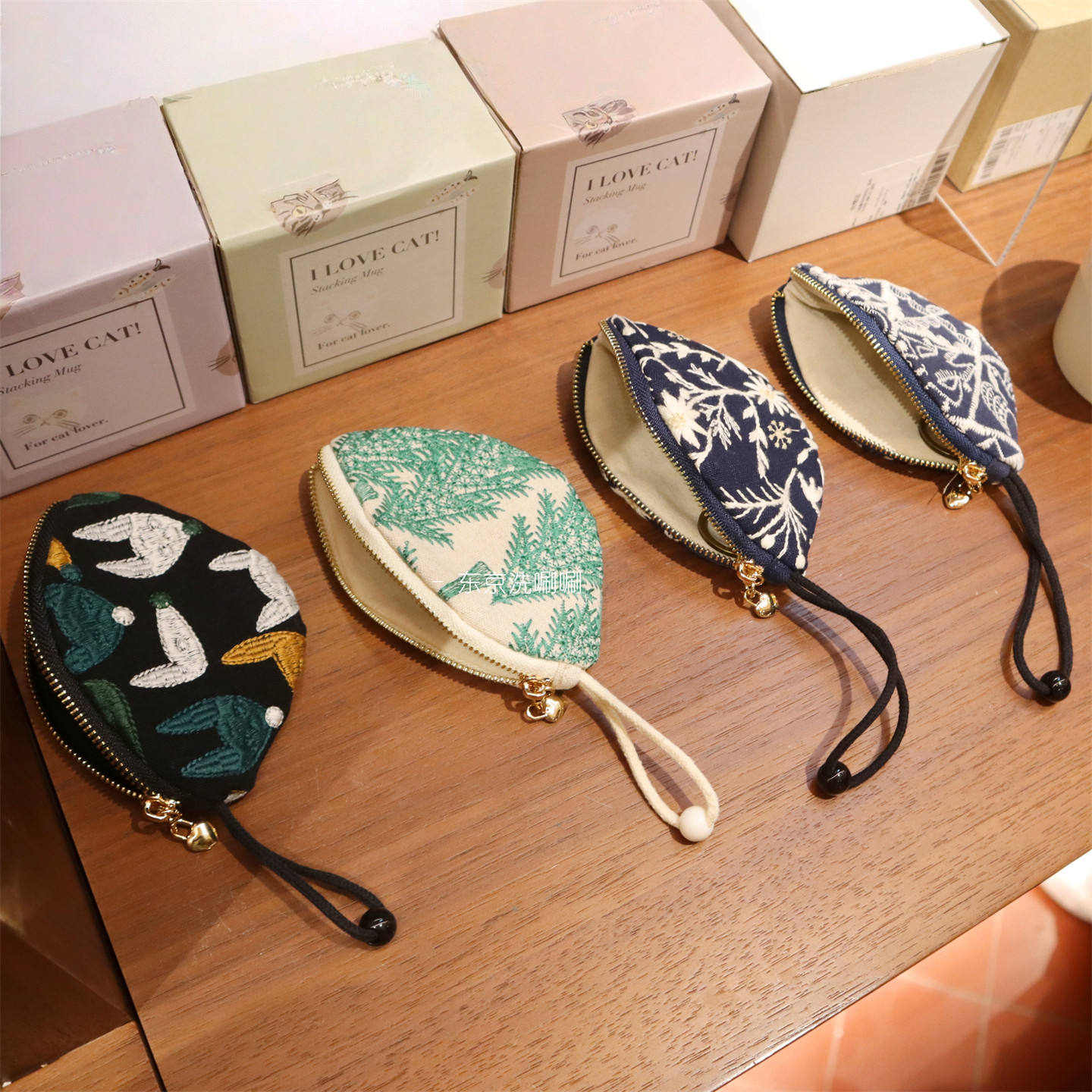 功能与美学兼具的收纳好物~精致花卉刺绣钥匙包 日系杂物收纳小包,收纳整理,包包内胆包,淘宝优惠券,粉丝福利购,淘宝优惠卷