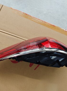 新款E系W214后尾盖灯e260 e300 e200后外尾灯后尾灯刹车灯