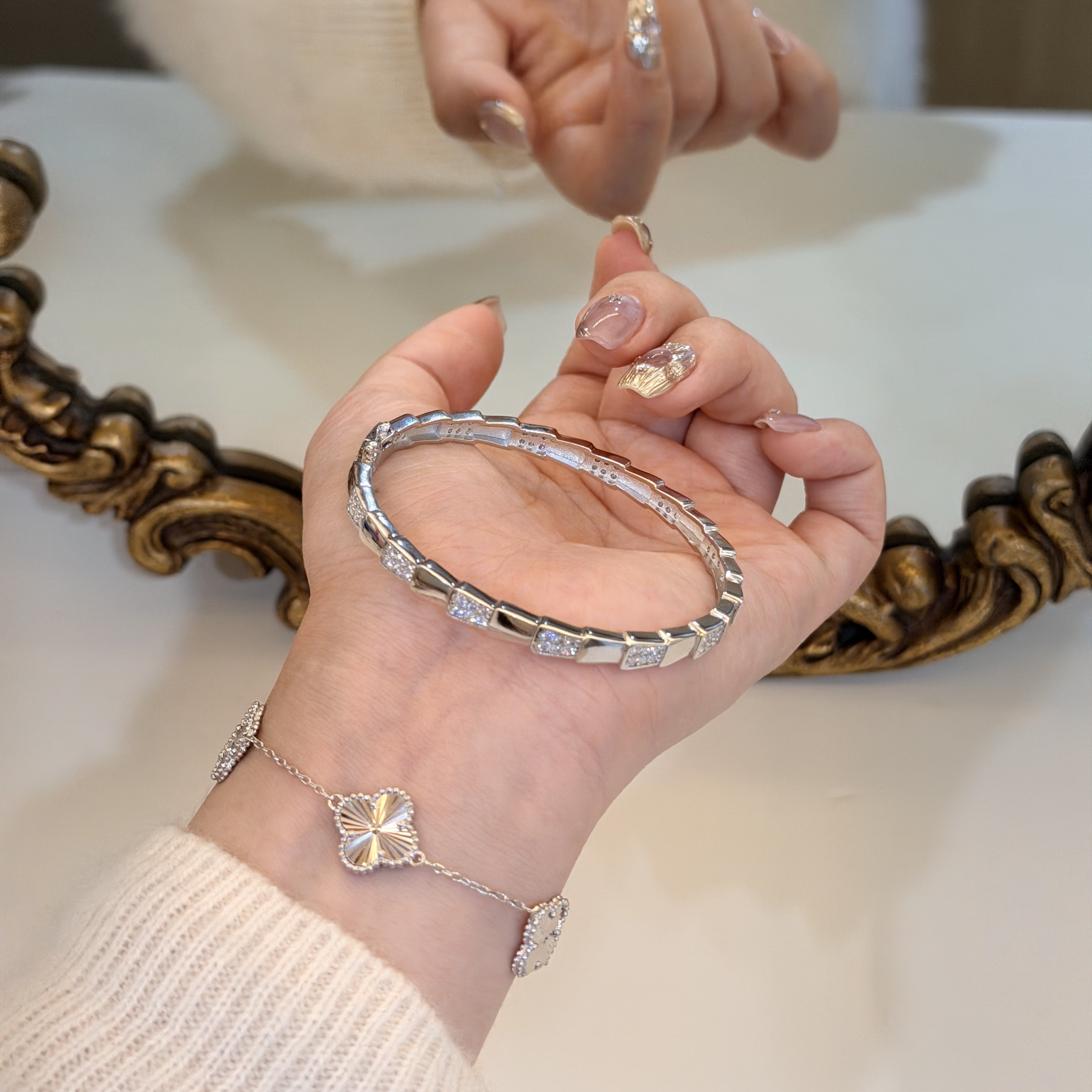 纯银镀K金镶钻蛇镯金属冷光感亮面镯子女款轻奢精致手饰品礼物,饰品/流行首饰/时尚饰品新,银饰手镯,淘宝优惠券,粉丝福利购,淘宝优惠卷