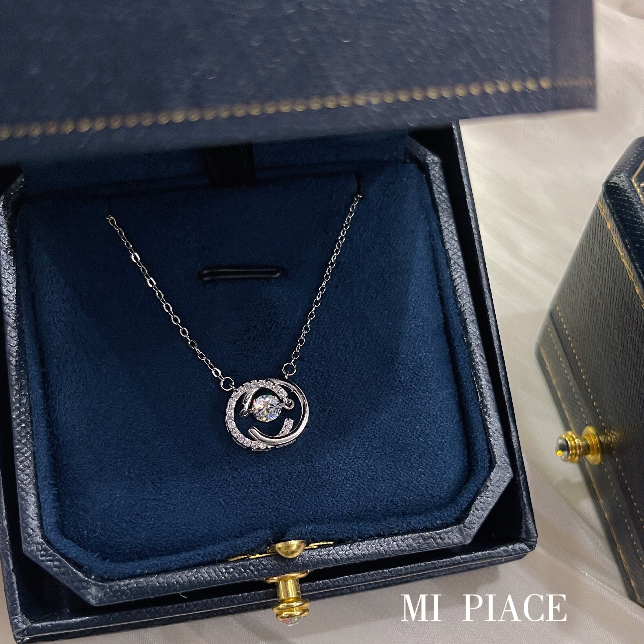 s999纯银跳动的心项链女轻奢小众设计灵动锁骨链送闺蜜生日礼物