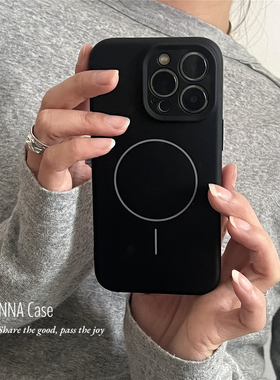 ANNACASE高级感简约质感黑色磁吸手机壳适用iphone17promax苹果15硅胶14新款16pro软壳13Promax防摔保护套17