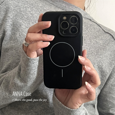 高级感简约质感黑色磁吸手机壳