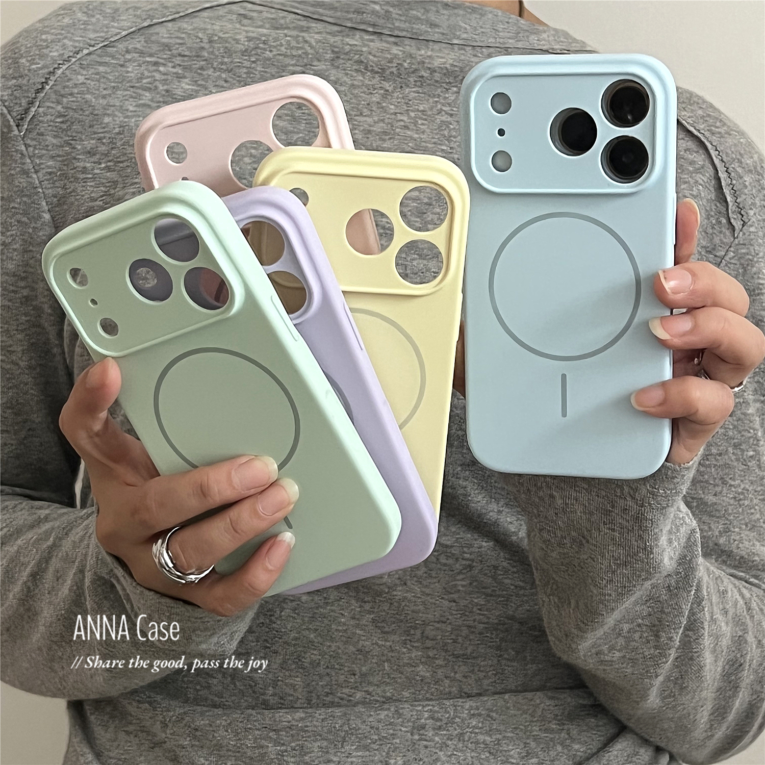 温柔浅雾色系云感磁吸苹果手机壳