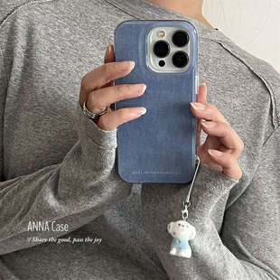 ANNACASEins高级水洗牛仔蓝小狗挂坠适用苹果17promax手机壳iphone14小众15pro新款 16全包16promax防摔保护套
