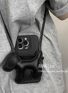 ANNACASE小众高级感黑色皮质小狗卡包斜挎挂绳适用苹果16/15promax手机壳iphone13新款12pro全包14防摔手机壳
