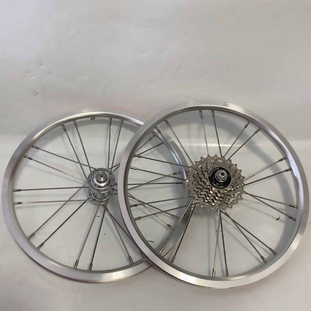 适合小布开档16寸305前74后112开档支持567速卡飞前后快拆轮组