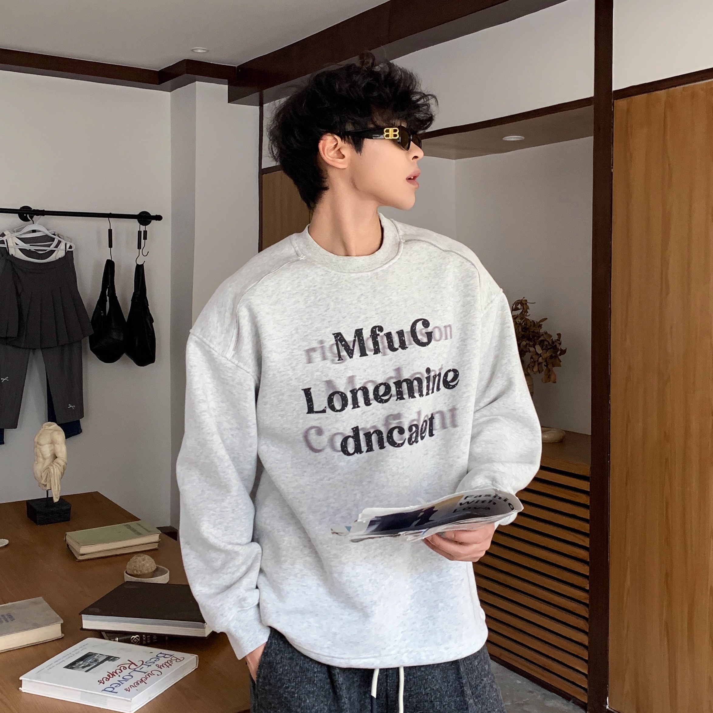 高级虚幻字母个性拉链加绒卫衣