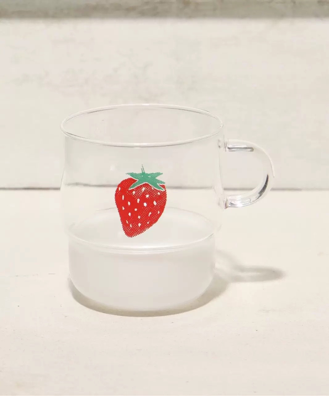 国内现货 日本afternoon tea 草莓系列草莓图案 玻璃杯 把手杯,模玩/动漫/周边/娃圈三坑/桌游,动漫水杯/居家/百货,淘宝优惠券,粉丝福利购,淘宝优惠卷