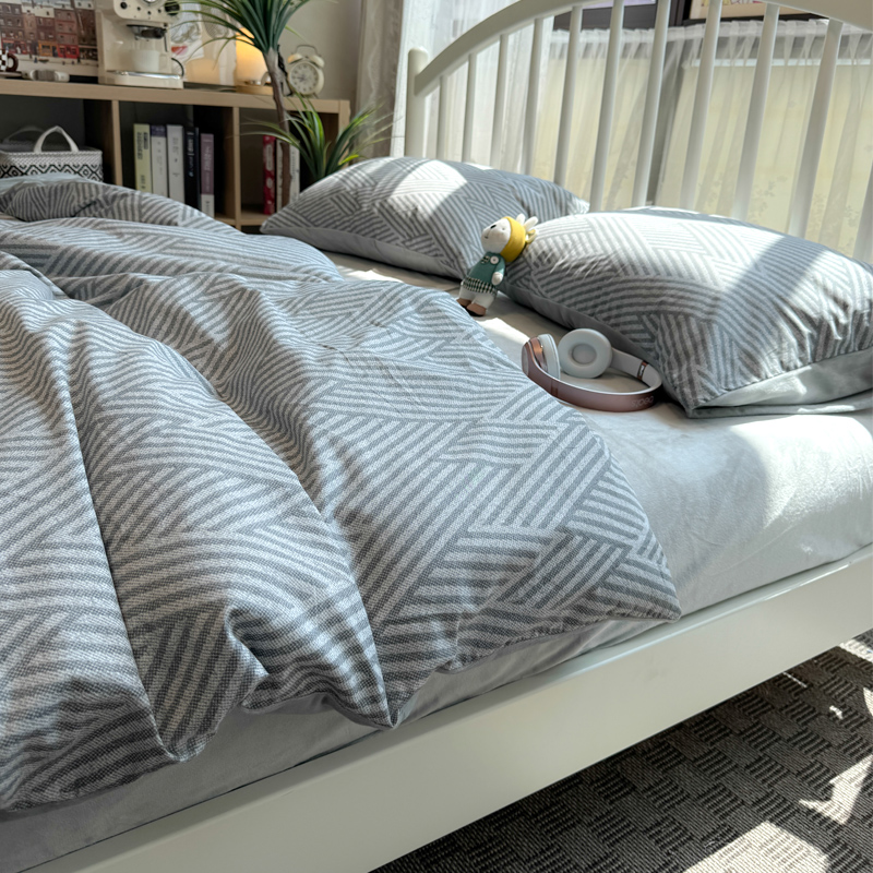 简约条纹A面纯棉B面水晶绒床上四件套北欧全棉珊瑚绒被套加绒床品