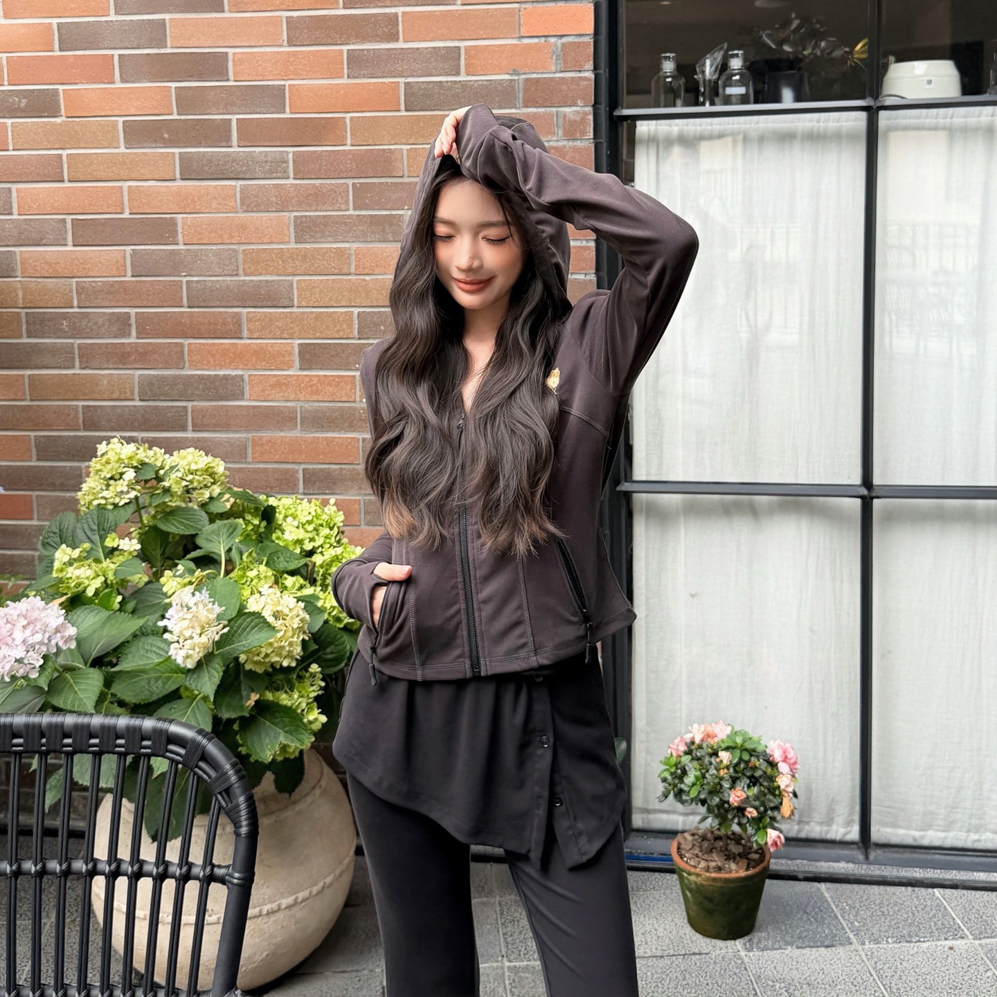 可爱小猫头像修身连帽外套女