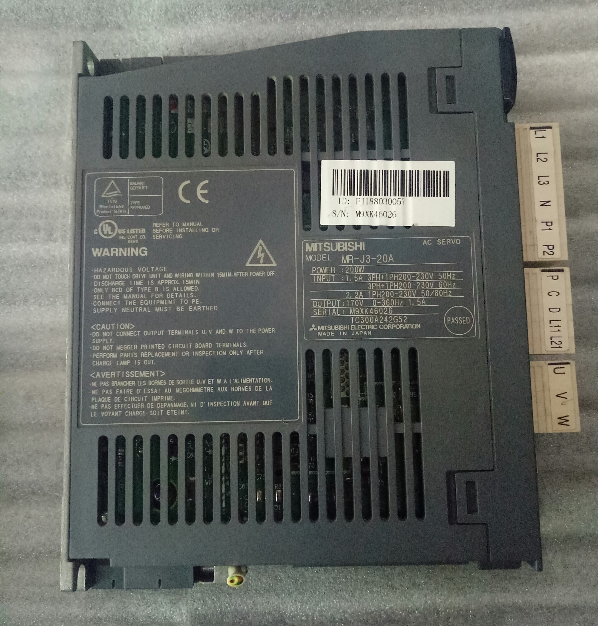 原装拆机三菱伺服驱动器MR-J3-20A+HF-KP23B九成新功能完好