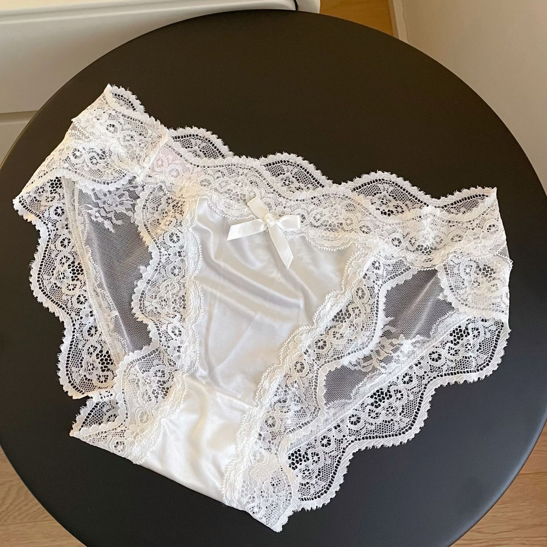 纯欲蕾丝内裤女夏季薄款性感蝴蝶结缎面透气少女高开叉低腰三角裤