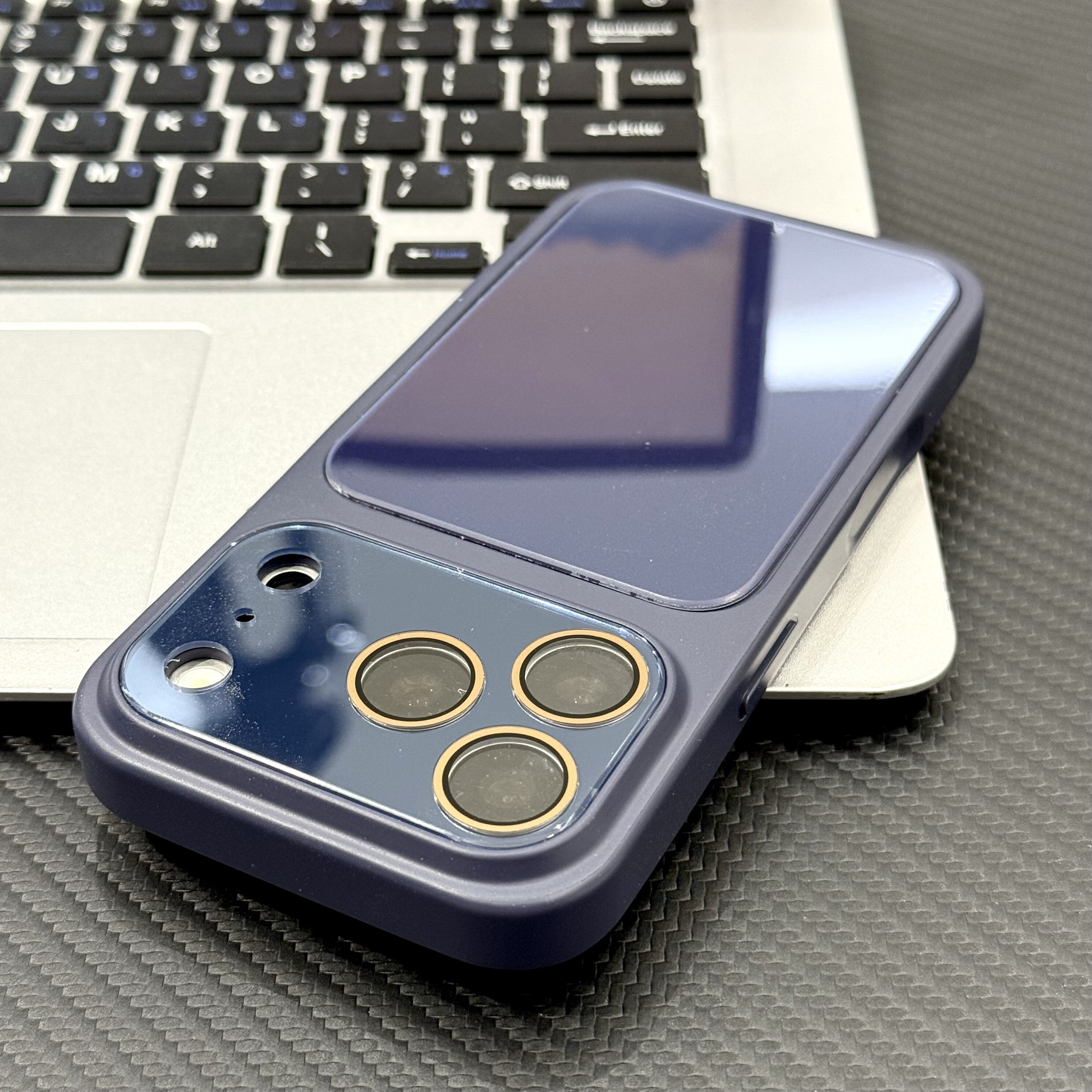 深蓝色肤感水晶秒变18适用苹果16/17promax手机壳适用iPhone15pro/14/13全包镜头膜12/11网红个性17AIR保护套