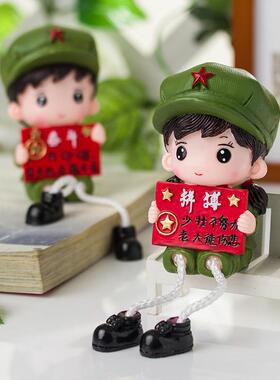 桌面树脂吊脚娃娃工艺品摆件创意搪胶防摔卡通红军吊脚娃娃小玩具