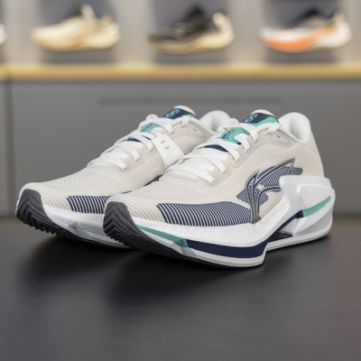 李宁烈骏8男子跑鞋缓震透气