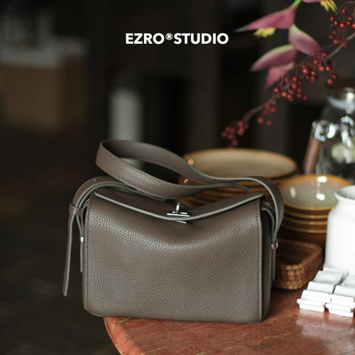 EZRO头层牛皮真皮斜挎吐司小方包