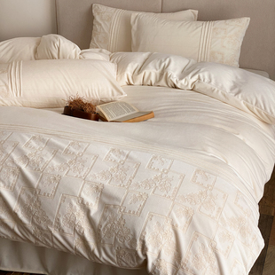 法式 轻奢奶油雕花婴肤绒四件套婴儿牛奶绒被套床单高级感床品 冬季