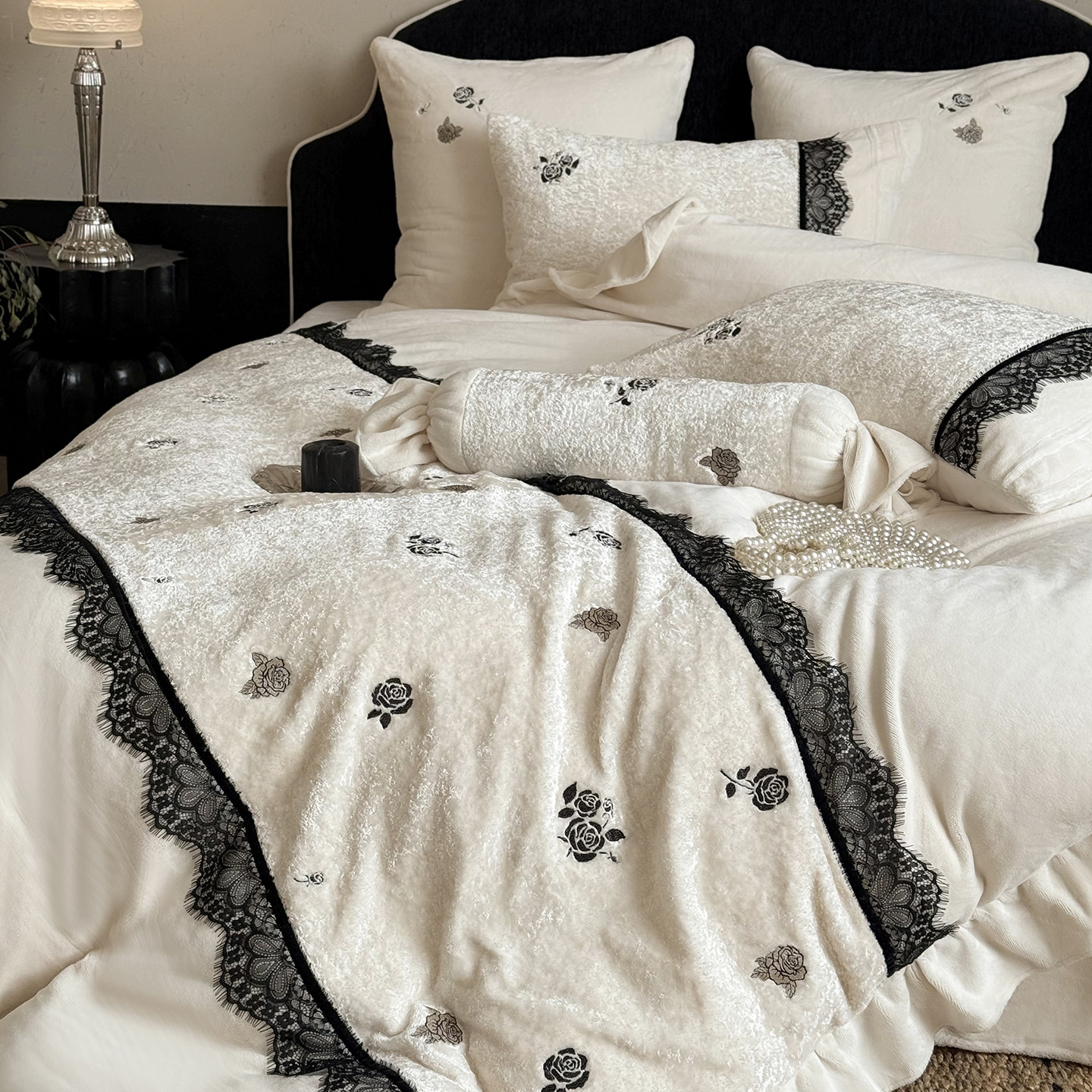 法式复古少女牛奶绒四件套加厚加绒保暖刺绣玫瑰蕾丝被套床单床品