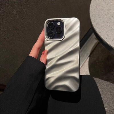 银色褶皱波浪纹适用苹果14手机壳新款iPhone13女款12promax高级感11创意个性14plus全包防摔15pro网红小众x潮