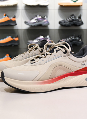 李宁SOFT PLUS 2男子潮流休闲鞋2025冬季缓震防泼水运动鞋AGLV083