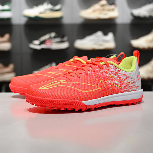 李宁支撑稳定回弹童足球鞋