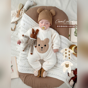 新生儿宝宝冬季珊瑚绒爬服小熊睡衣婴儿冬装加绒加厚居家服连体衣