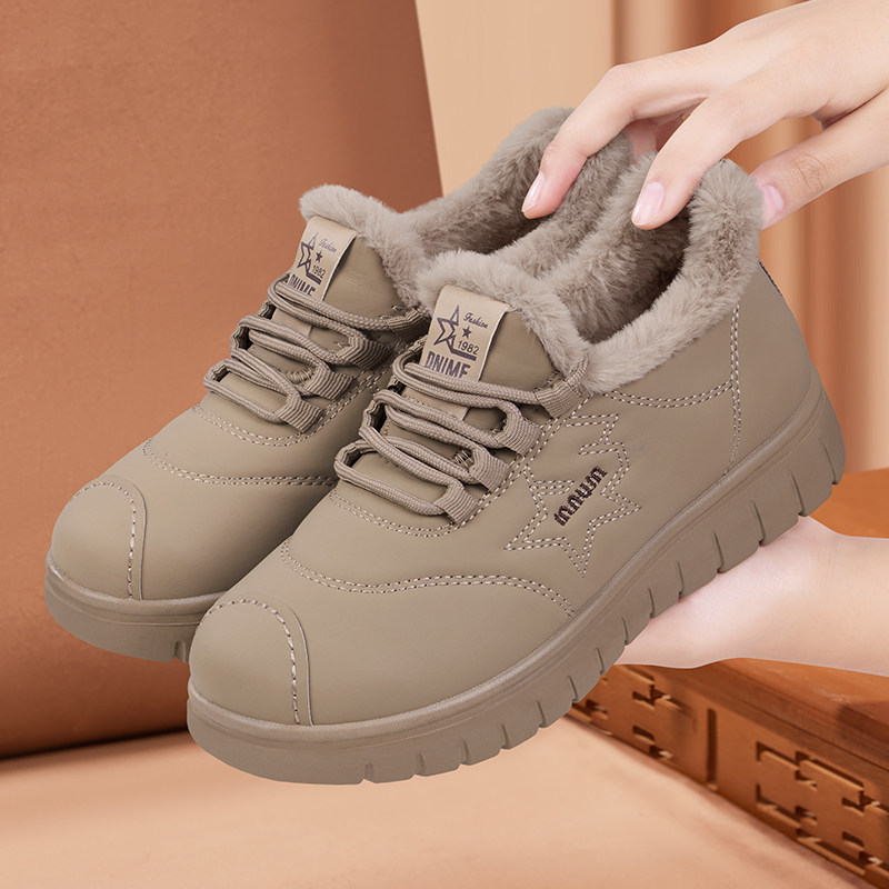 老北京布鞋女冬季加绒2025新款加厚雪地靴中老年软底防滑妈妈棉鞋,女鞋,时尚雪地靴,淘宝优惠券,粉丝福利购,淘宝优惠卷