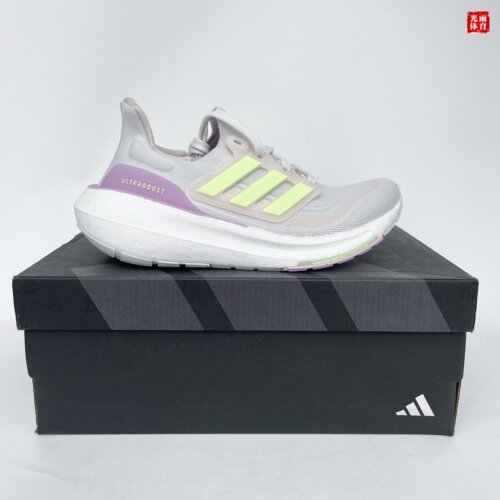 光雨体育--阿迪达斯 ULTRABOOST 减震耐磨 女子跑步运动鞋IE3337