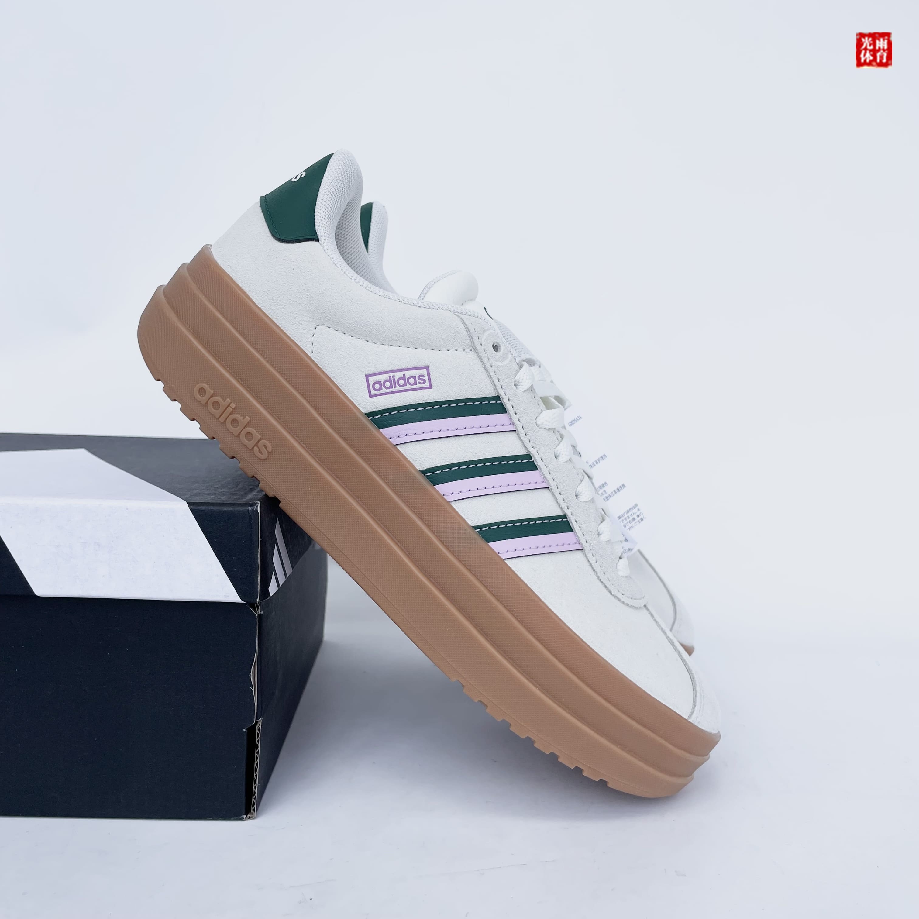 光雨体育--Adidas 阿迪达斯 女子厚底低帮复古休闲运动板鞋JI1788