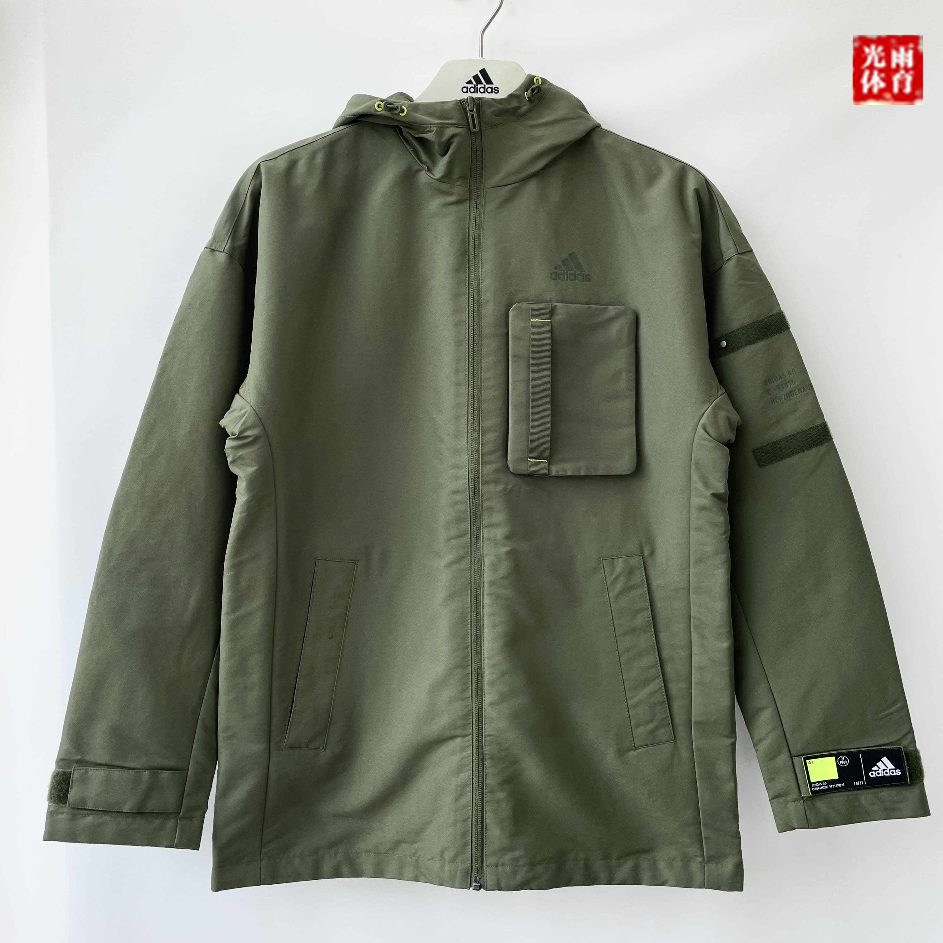 阿迪达斯男连帽加绒保暖运动夹克