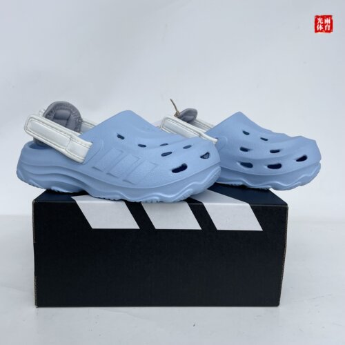 光雨体育--阿迪达斯 MAXXCLOG儿童轻便可拆卸洞洞鞋沙滩鞋JS3730