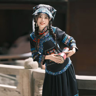 少数民族女成人刺绣舞蹈演出服饰贵州布依族服装三月三传统苗族疆