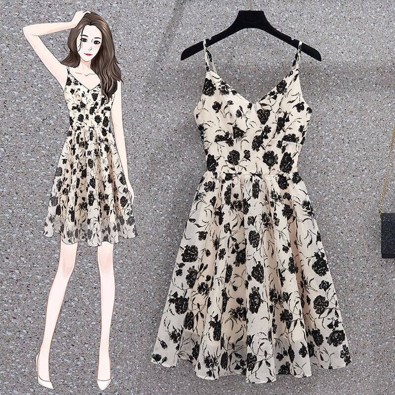 더운 엄마들의 외출과 수유를 위해 연령을 줄여주는 새로운 여름 스타일의 대형 꽃무늬 슬리밍 이너 서스펜더 산후 수유복입니다