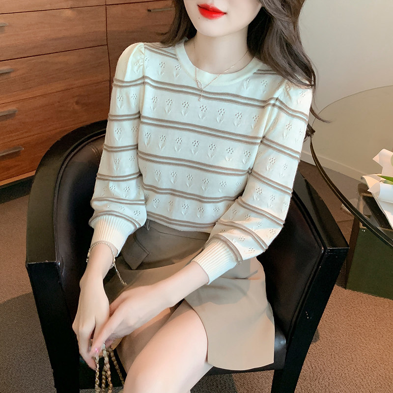 간호 니트 탑 긴팔 산후 가을 라운드 넥 스트라이프 다목적 외출 기질 디자인 간호 바닥 셔츠