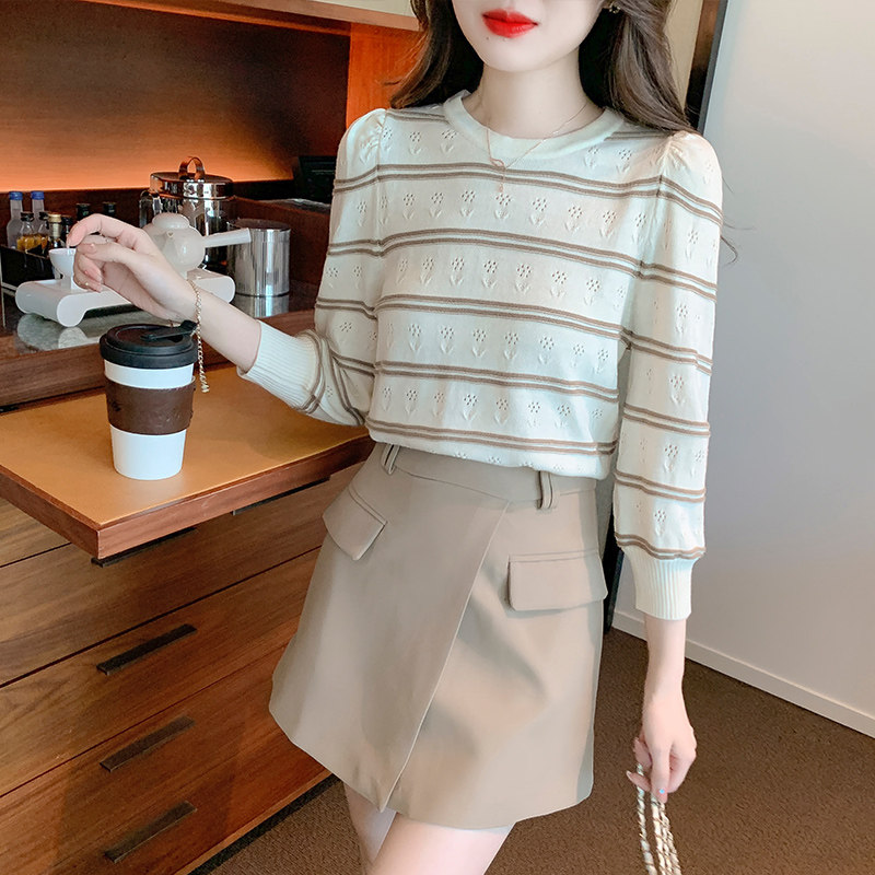 간호 니트 탑 긴팔 산후 가을 라운드 넥 스트라이프 다목적 외출 기질 디자인 간호 바닥 셔츠